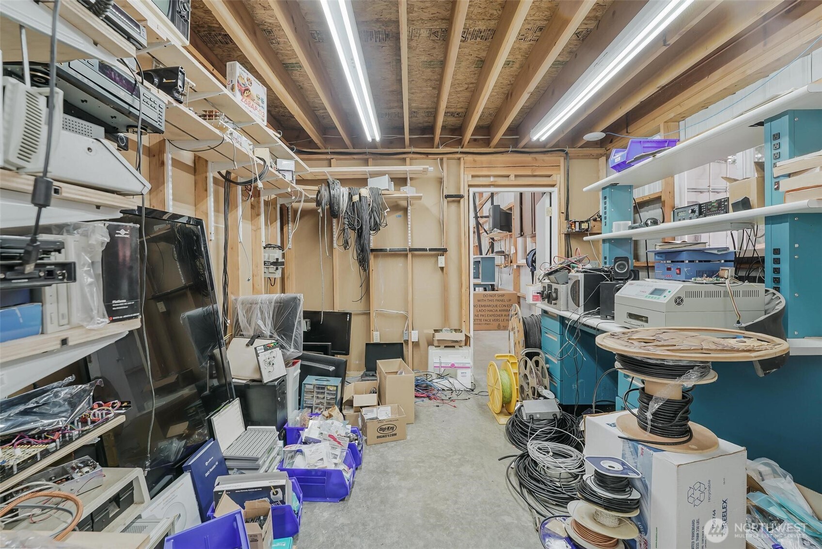 23326 Southeast 199th Street Maple Valley, WA 98038 - Photo 29 of 37