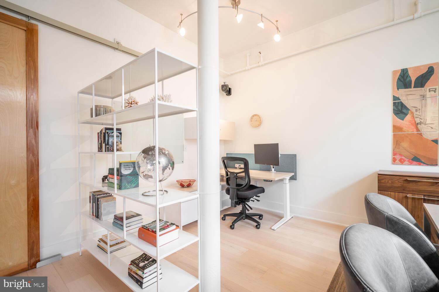 1700 Kalorama Road Northwest, Unit 308 Washington, DC 20009 - Photo 10 of 33 Room to WFH