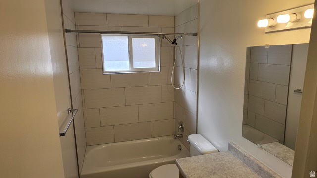 281 West 650 South Bountiful, UT 84010 - Photo 8 of 9 Full bath with remodeled shower/tub and new flooring