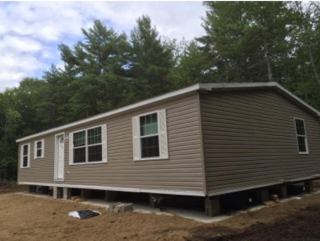 389 Chadbourne Ridge Road Waterboro, ME 04061 - Photo 1 of 20 Gallery Image 1