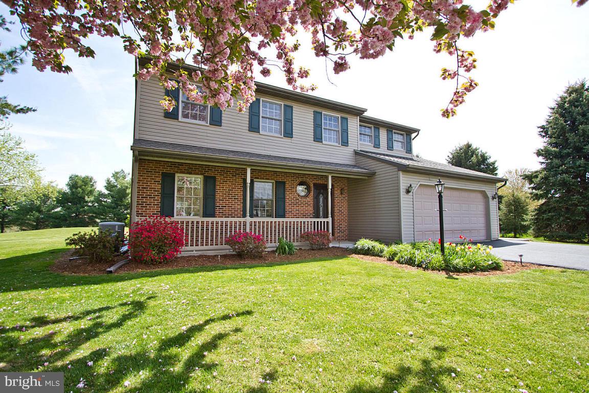 435 Blake Terrace Manheim, PA 17545 - Photo 4 of 54 Gallery Image 4