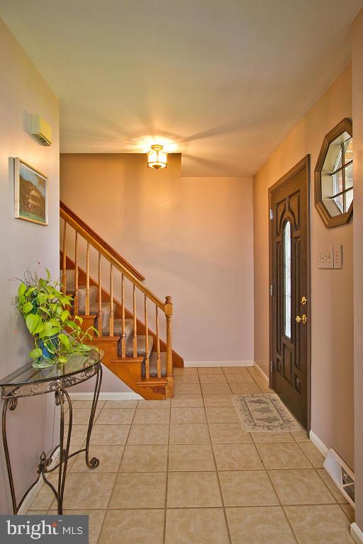 435 Blake Terrace Manheim, PA 17545 - Photo 7 of 54 Gallery Image 7