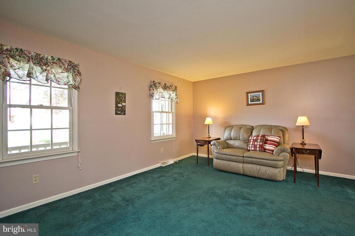 435 Blake Terrace Manheim, PA 17545 - Photo 9 of 54 Gallery Image 9