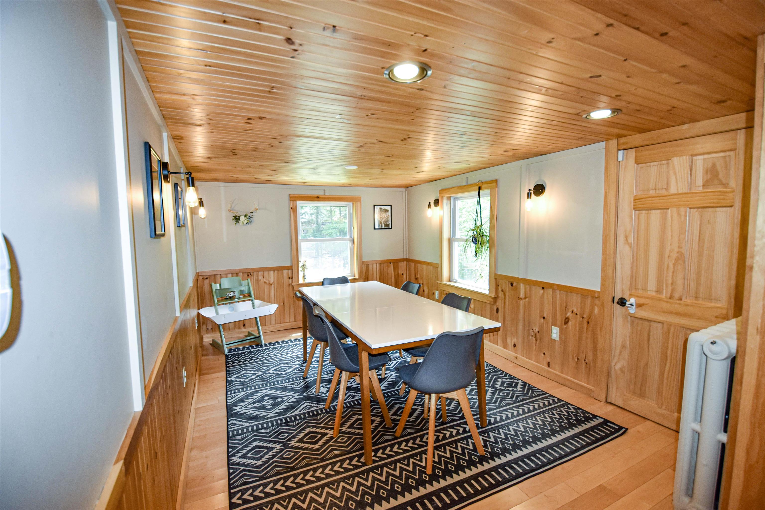 8 Plains Road Jericho, VT 05465 - Photo 3 of 37