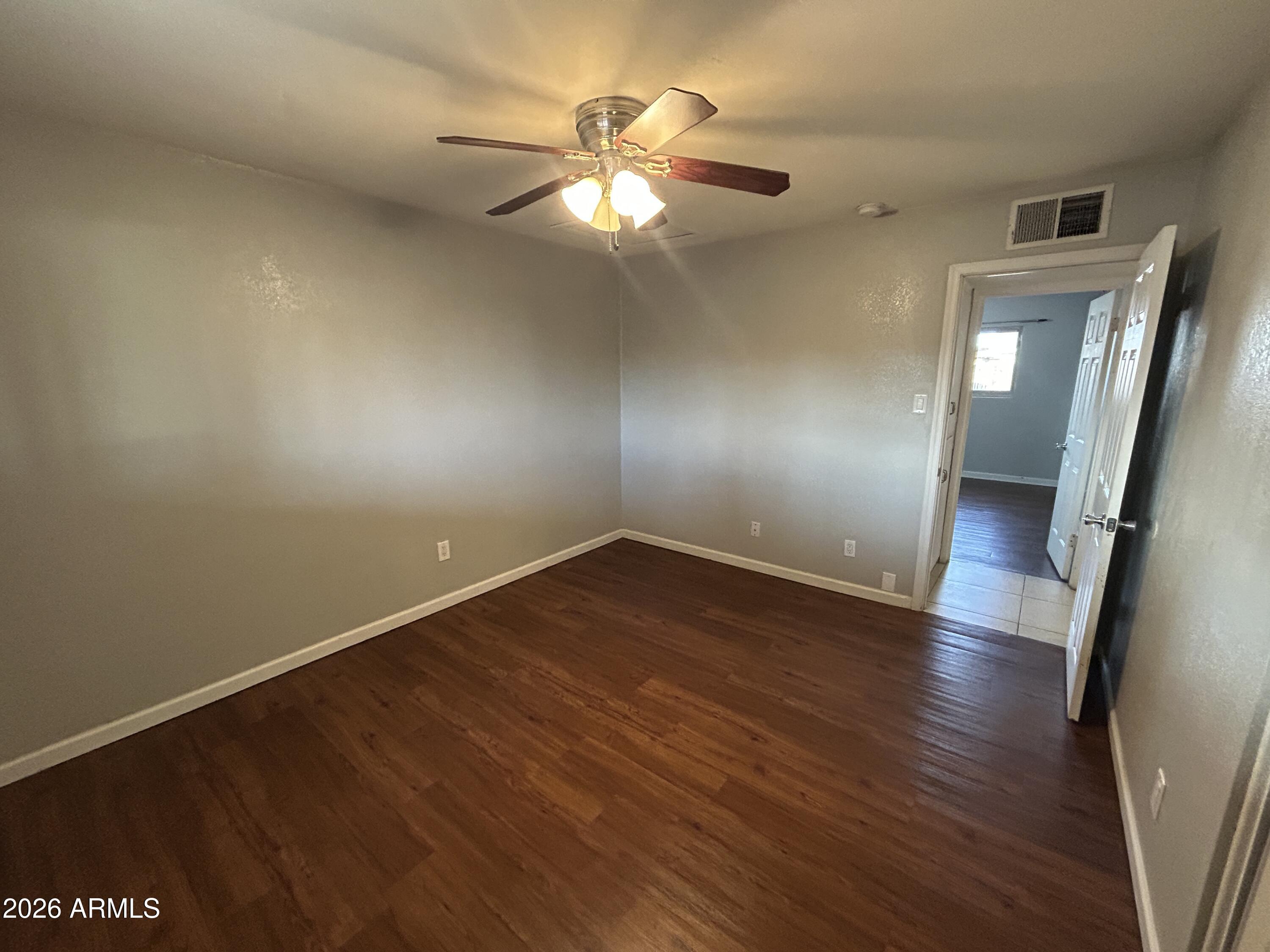 3944 West Bethany Home Road Phoenix, AZ 85019 - Photo 14 of 22 IMG_4114