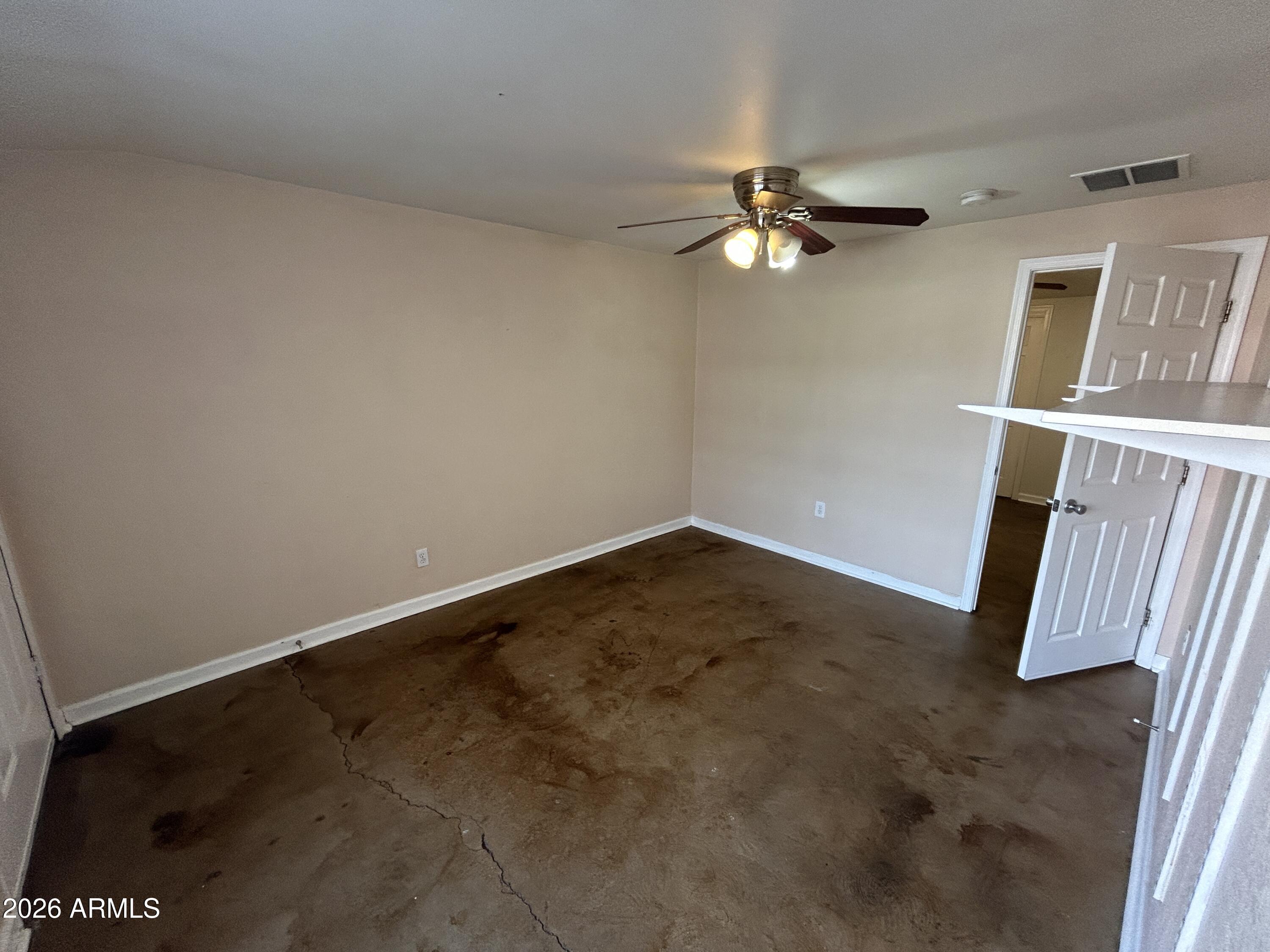 3944 West Bethany Home Road Phoenix, AZ 85019 - Photo 8 of 22 IMG_4108