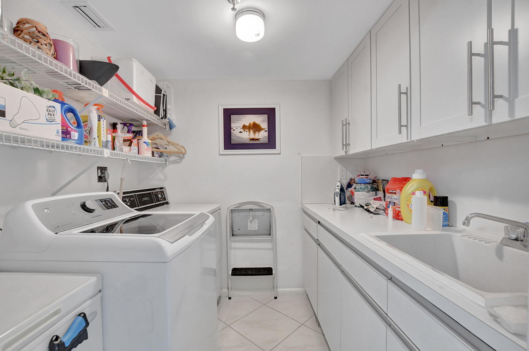 7572 Regency Lake Drive, Unit 502 Boca Raton, FL 33433 - Photo 38 of 54 Laundry