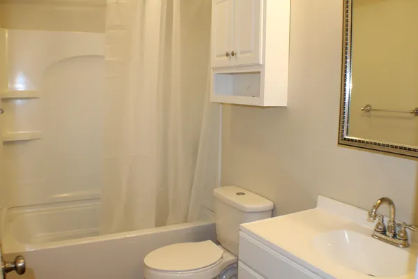 $1,100 | 730 Sir Echo Drive, Unit 4, Kingsport, TN 37663