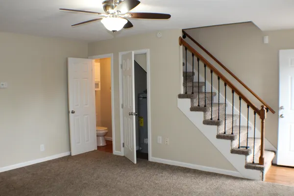 $1,100 | 730 Sir Echo Drive, Unit 4, Kingsport, TN 37663