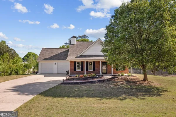 $329,000 | 555 Mackinaw Drive, Bethlehem, GA 30620