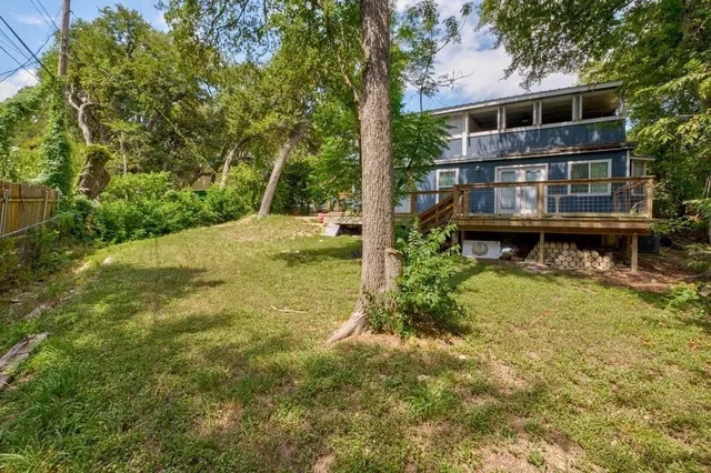 $1,595 | 3305 Clawson Road, Unit A, Austin, TX 78704