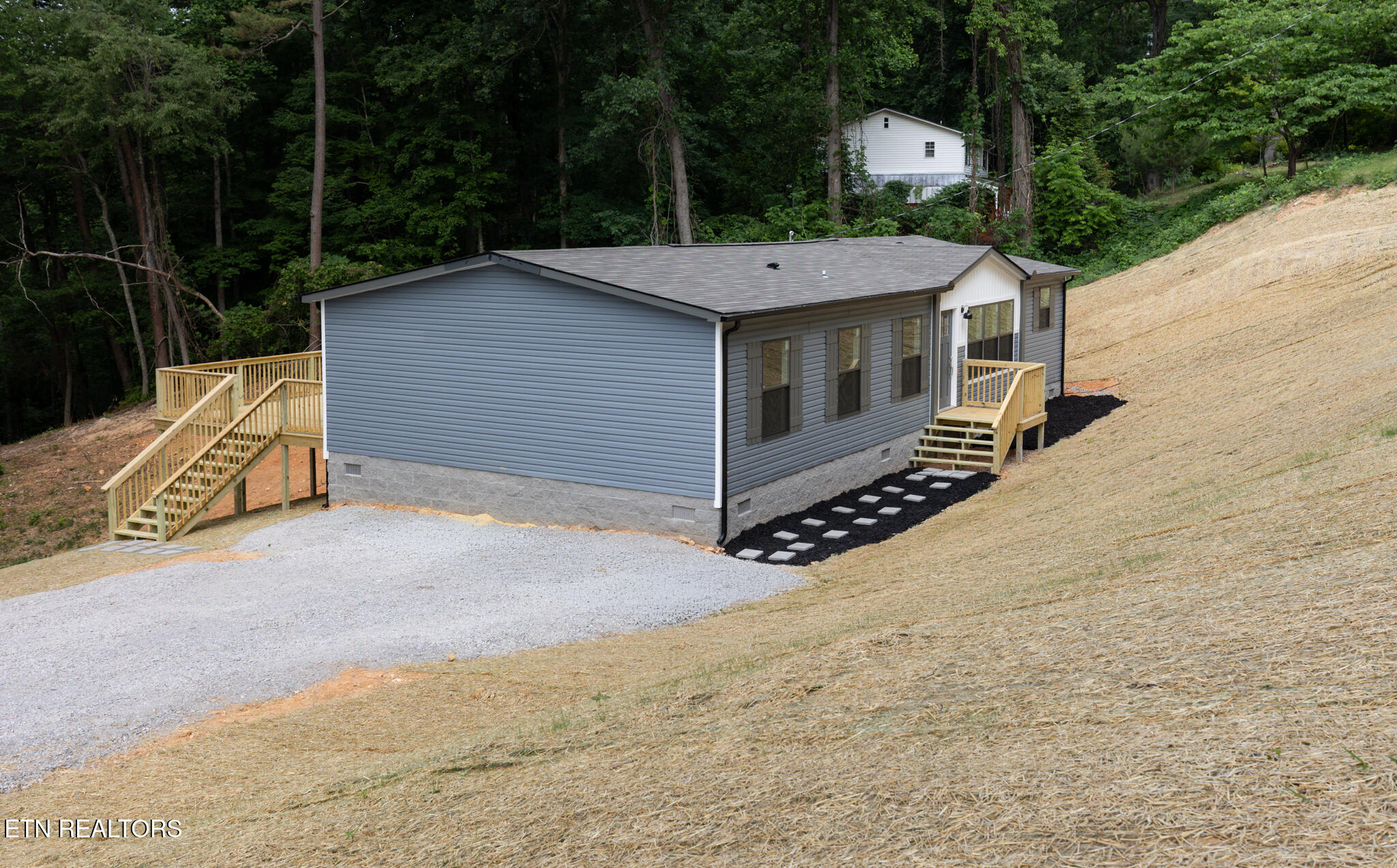 260 Island Ford Road Rocky Top, TN 37769 - Photo 2 of 22 IslandFordBB26_021