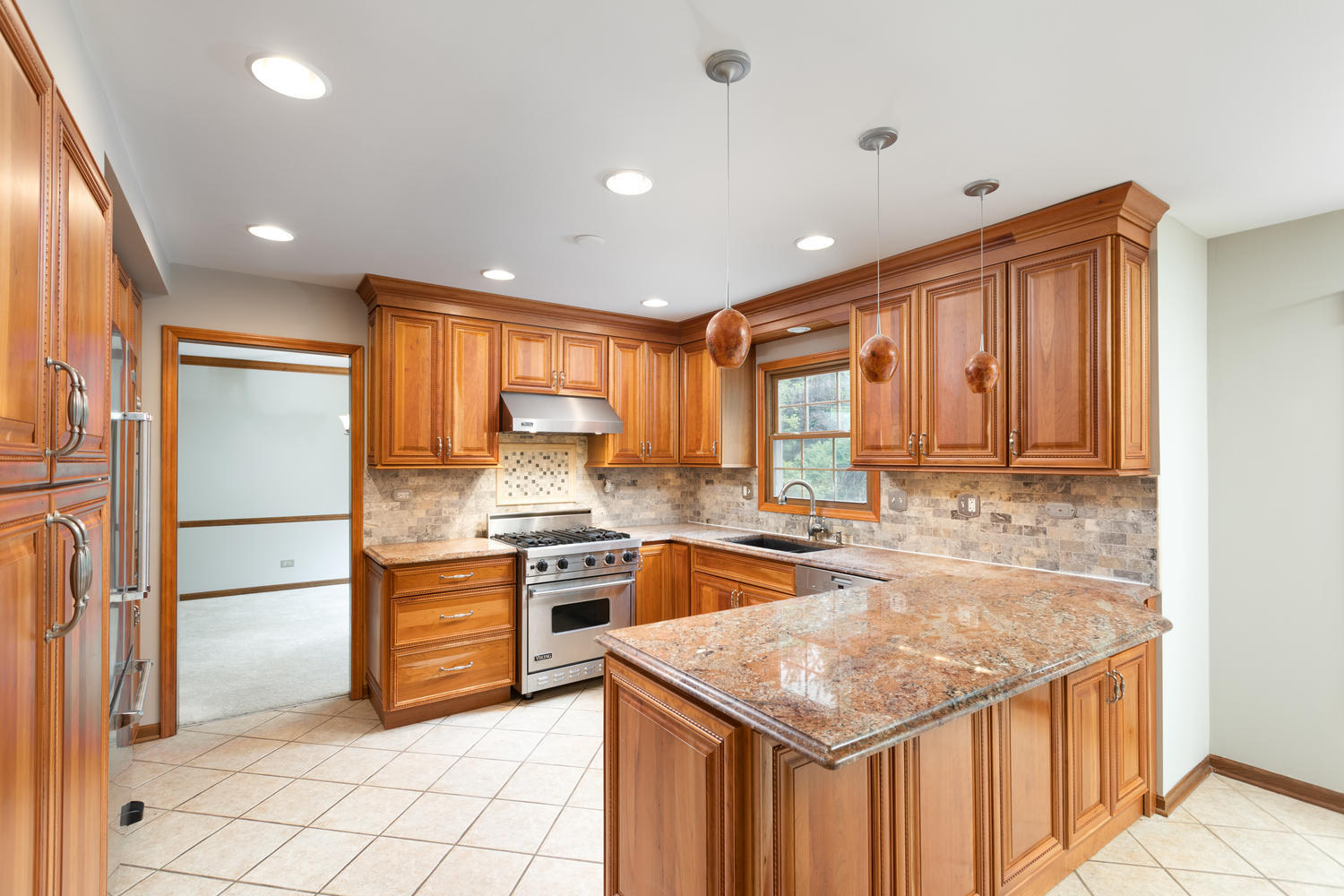 1756 East Bailey Road Naperville, IL 60565 - Photo 7 of 34