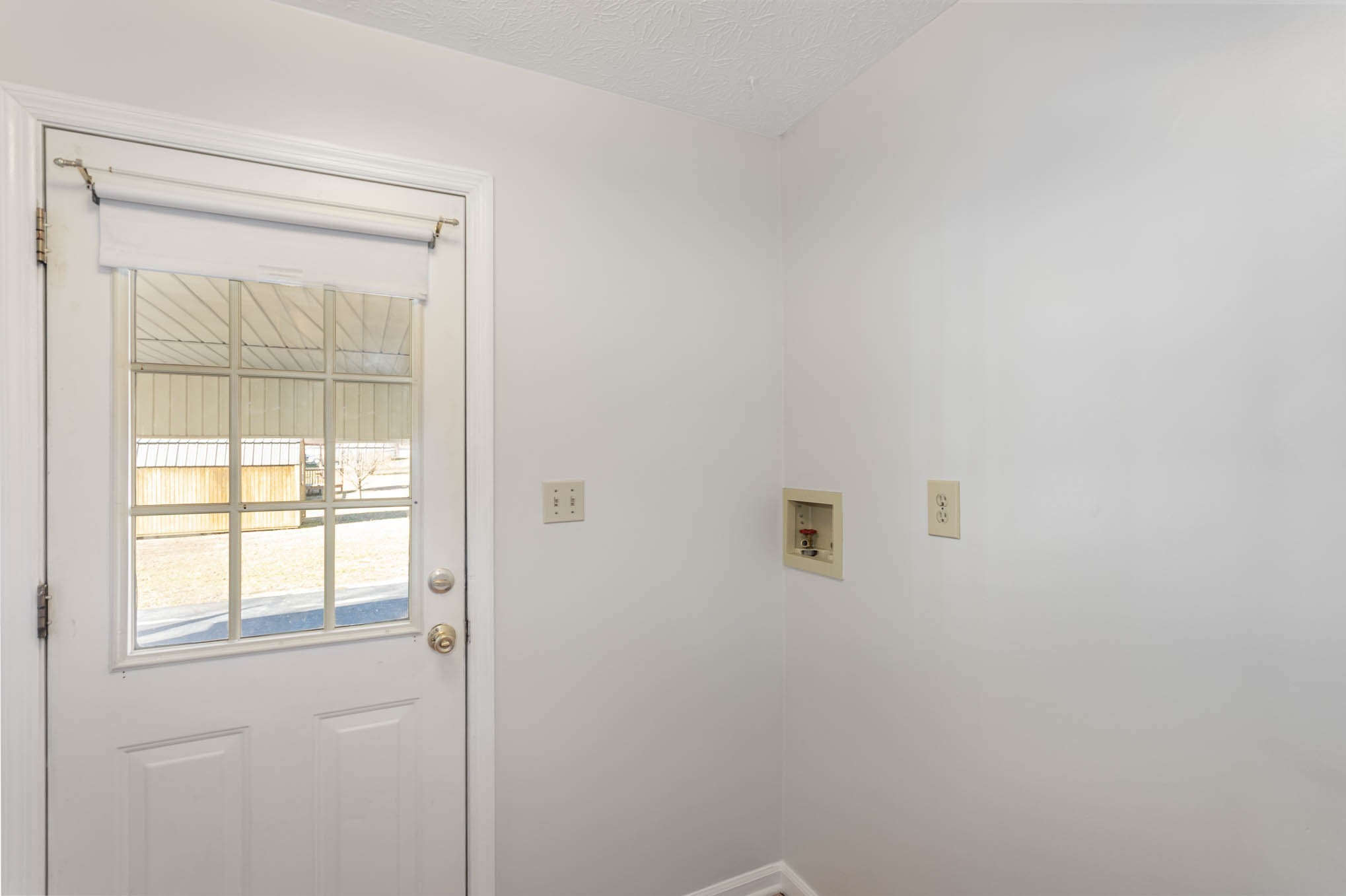 1035 Garton Road Burns, TN 37029 - Photo 23 of 31 a view of a small space