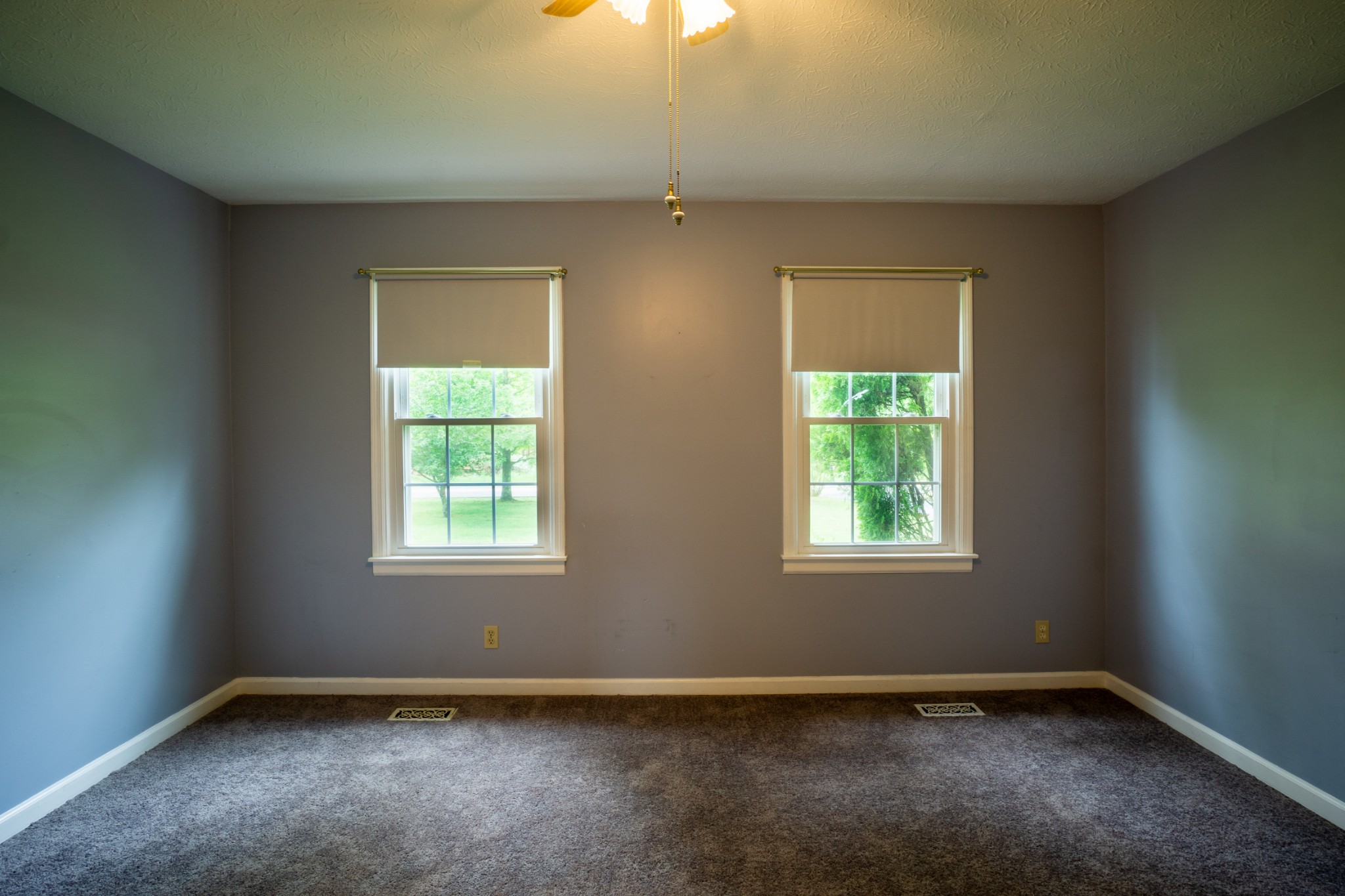 1035 Garton Road Burns, TN 37029 - Photo 10 of 31 an empty room with a window