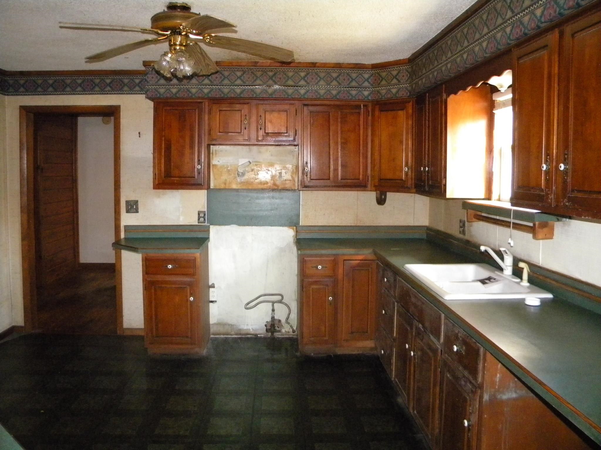 4630 Sherman Road Saginaw, MI 48604 - Photo 4 of 22 Gallery Image 4