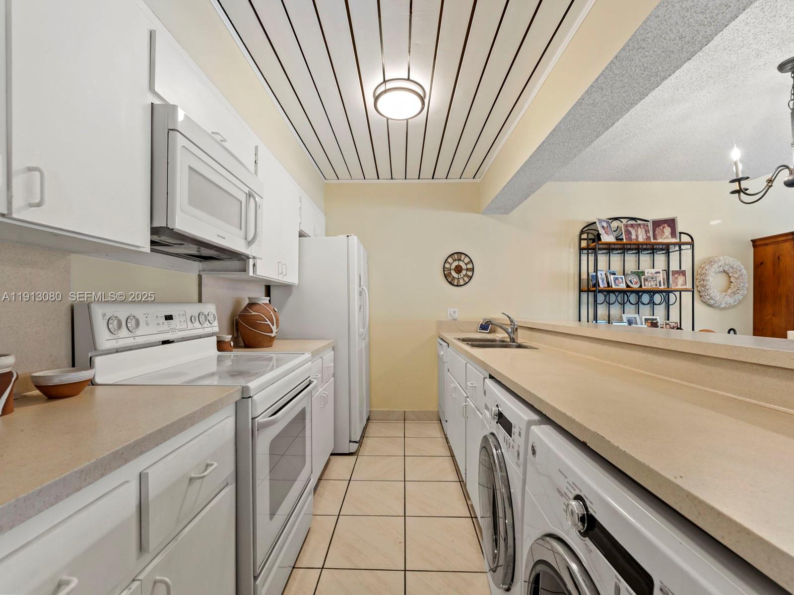 13350 Southwest 91st Terrace, Unit C Miami, FL 33186 - Photo 3 of 33