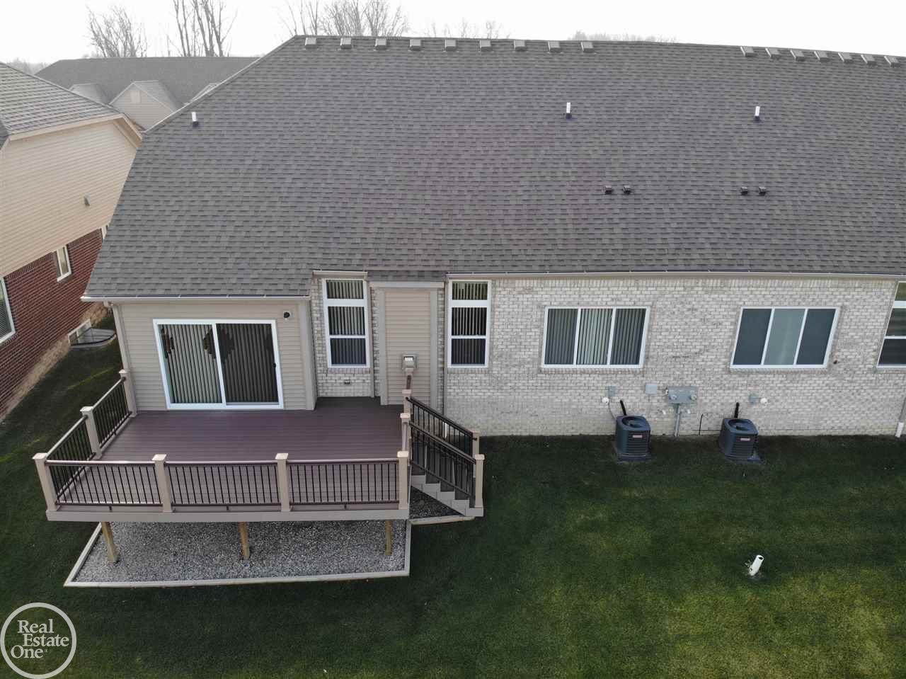 5121 Hawkseye Trace Warren, MI 48092 - Photo 31 of 34