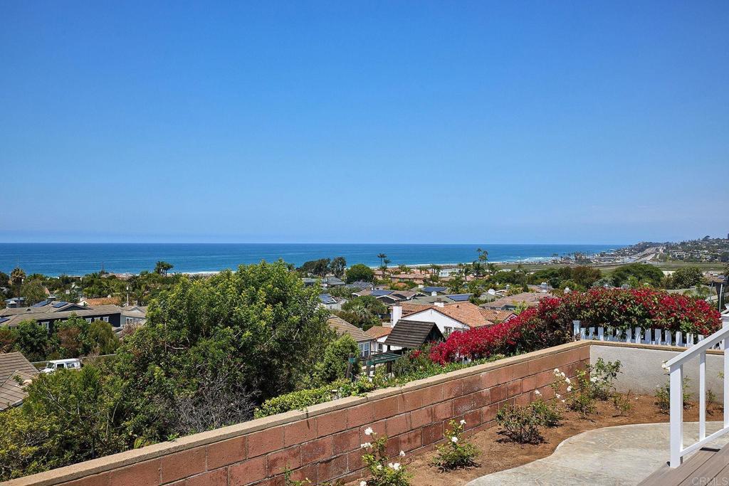 717 Barbara Avenue Solana Beach, CA 92075 - Photo 20 of 40