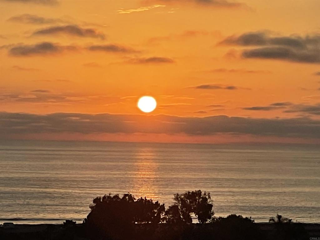 717 Barbara Avenue Solana Beach, CA 92075 - Photo 2 of 40 a view of an ocean