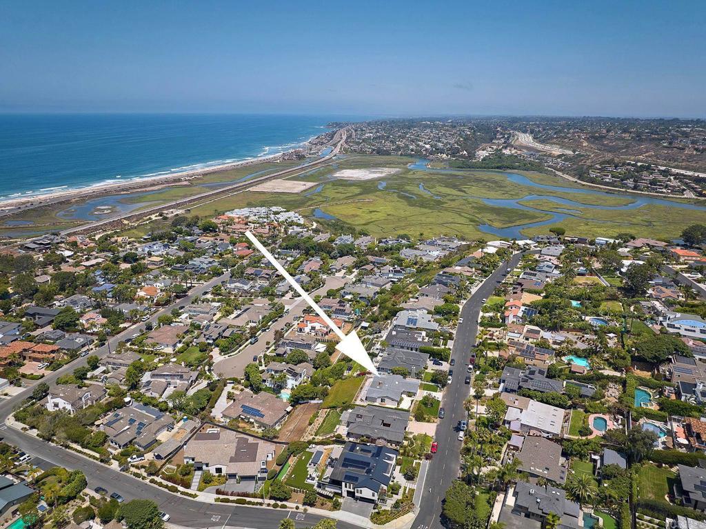717 Barbara Avenue Solana Beach, CA 92075 - Photo 9 of 40 a view of an ocean