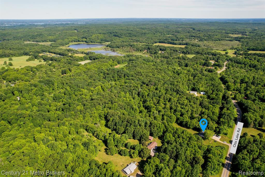6100 Otis Lake Road Delton, MI 49046 - Photo 23 of 30
