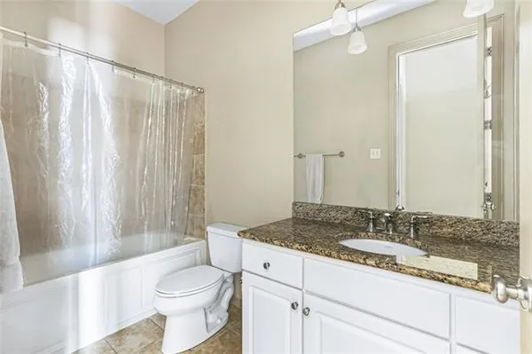 $1,700 | 1201 Canal Street, Unit 501, New Orleans, LA 70112