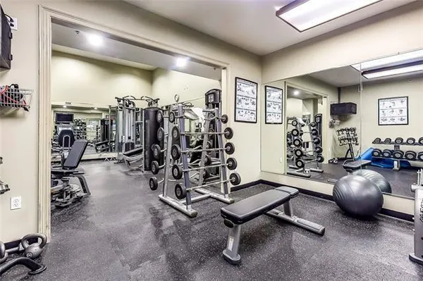 $1,700 | 1201 Canal Street, Unit 501, New Orleans, LA 70112