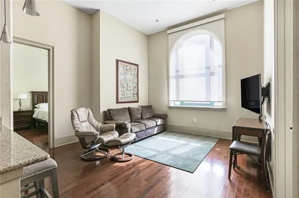$1,700 | 1201 Canal Street, Unit 501, New Orleans, LA 70112
