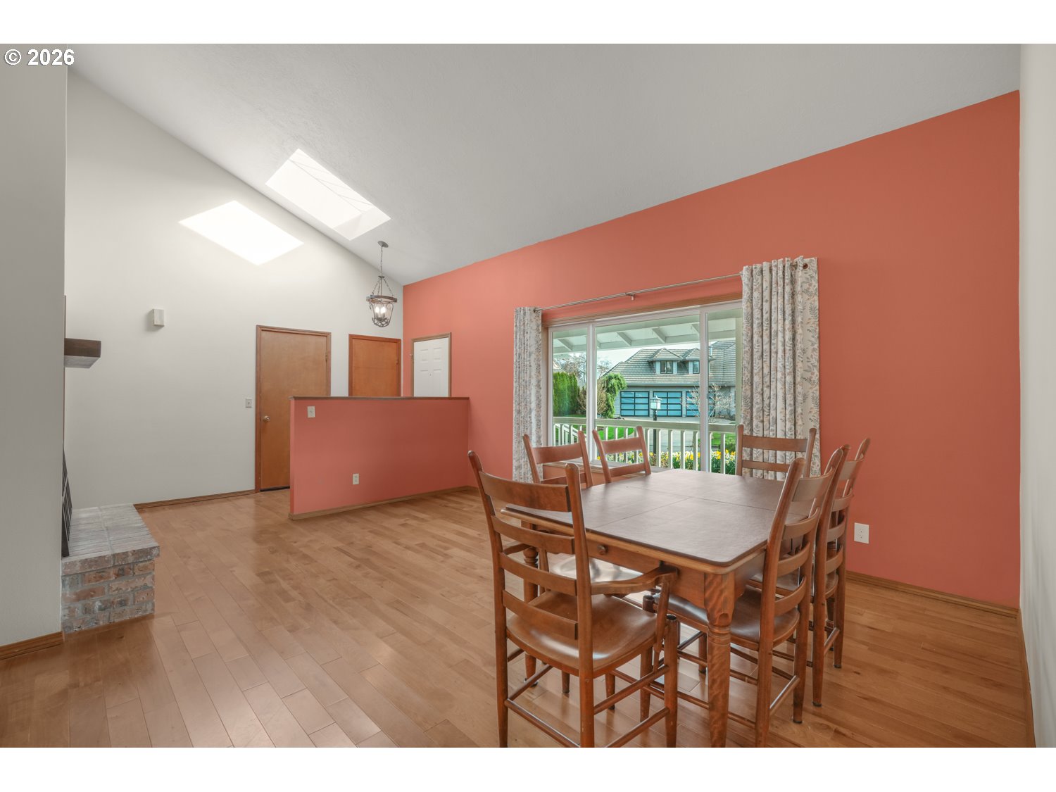 31505 Southwest Country View Lane Wilsonville, OR 97070 - Photo 3 of 29