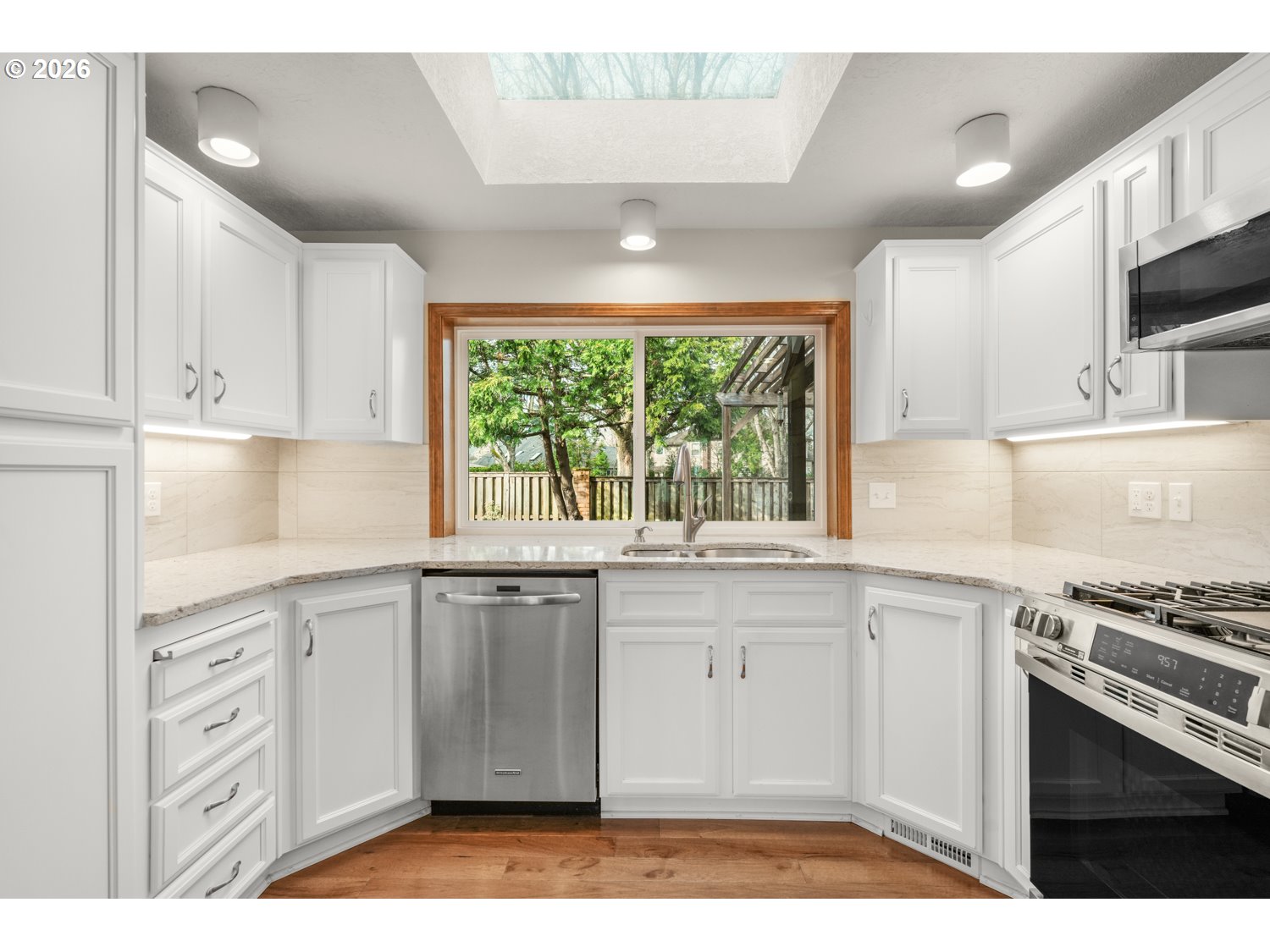 31505 Southwest Country View Lane Wilsonville, OR 97070 - Photo 7 of 29