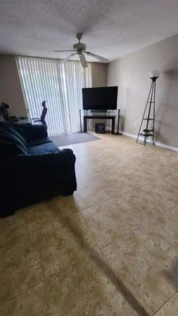$2,000 | 4812 Highway 7, Unit 12206, Coconut Creek, FL 33073