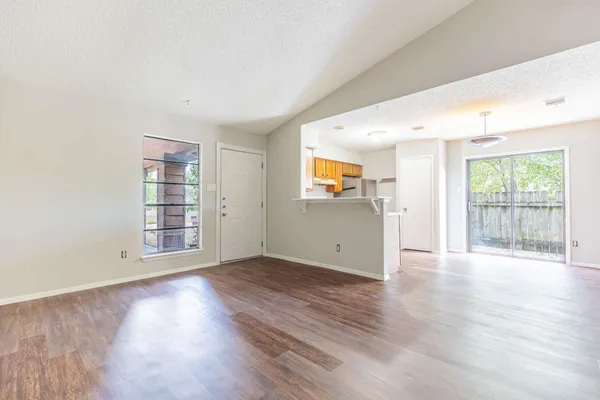 $1,300 | 6201 Berkett Cove, Unit A, Austin, TX 78745