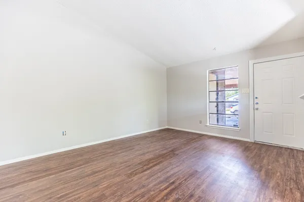 $1,300 | 6201 Berkett Cove, Unit A, Austin, TX 78745