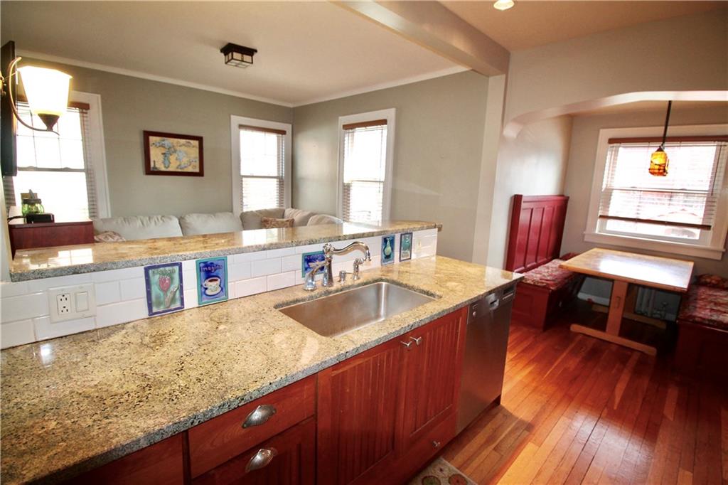 449 Mapleton Avenue Mt. Lebanon, PA 15228 - Photo 8 of 18 Gallery Image 8