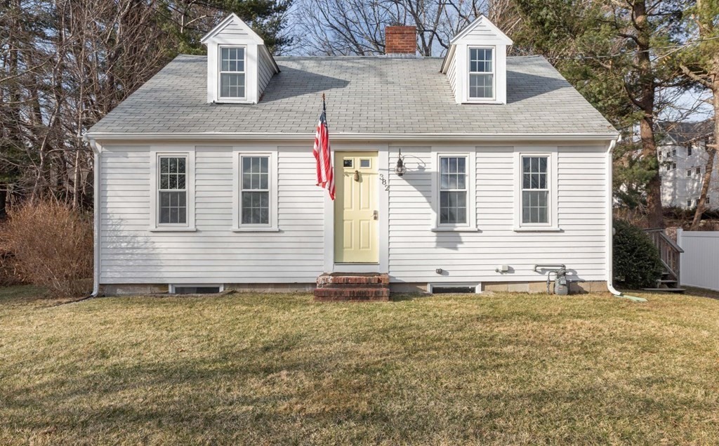 382 Bay Road Duxbury, MA 02332 - Photo 1 of 37 Gallery Image 1