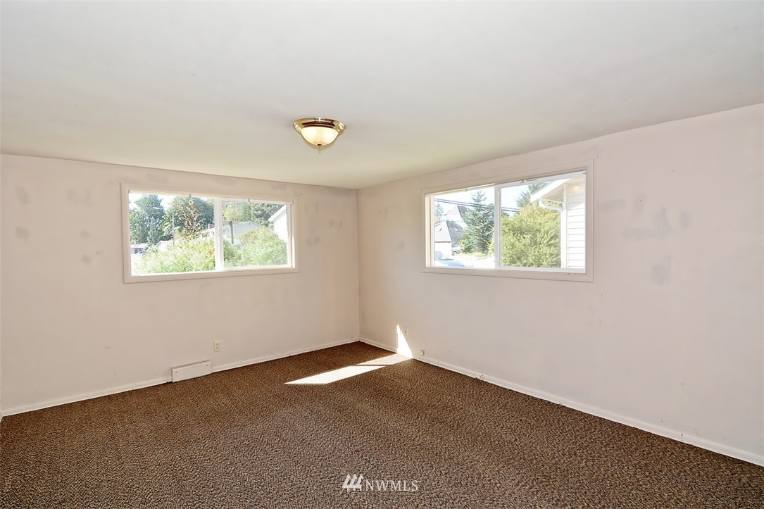 505 Logan Road Lynnwood, WA 98036 - Photo 10 of 14 Gallery Image 10