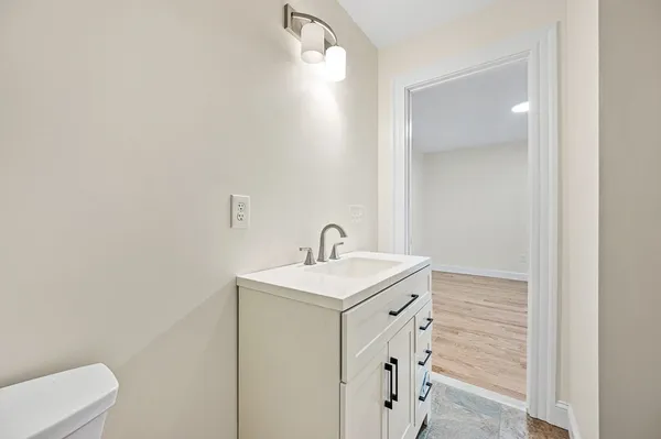 $614,888 | 12 Beale Street, Worcester, MA 01606