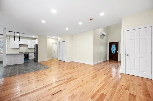 $614,888 | 12 Beale Street, Worcester, MA 01606