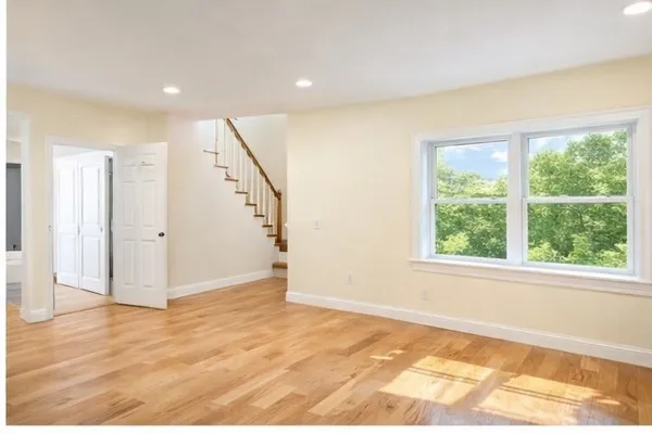$614,888 | 12 Beale Street, Worcester, MA 01606