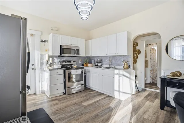 $845,000 | 183 Byfield Street, Providence, RI 02905