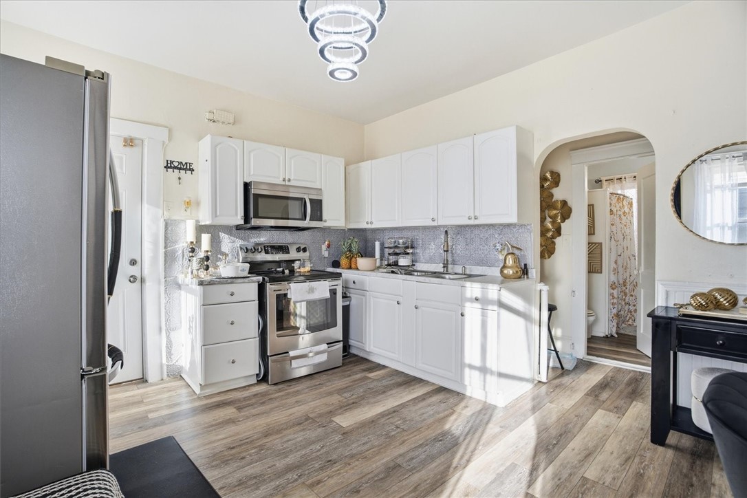 183 Byfield Street Providence, RI 02905 - Photo 18 of 41