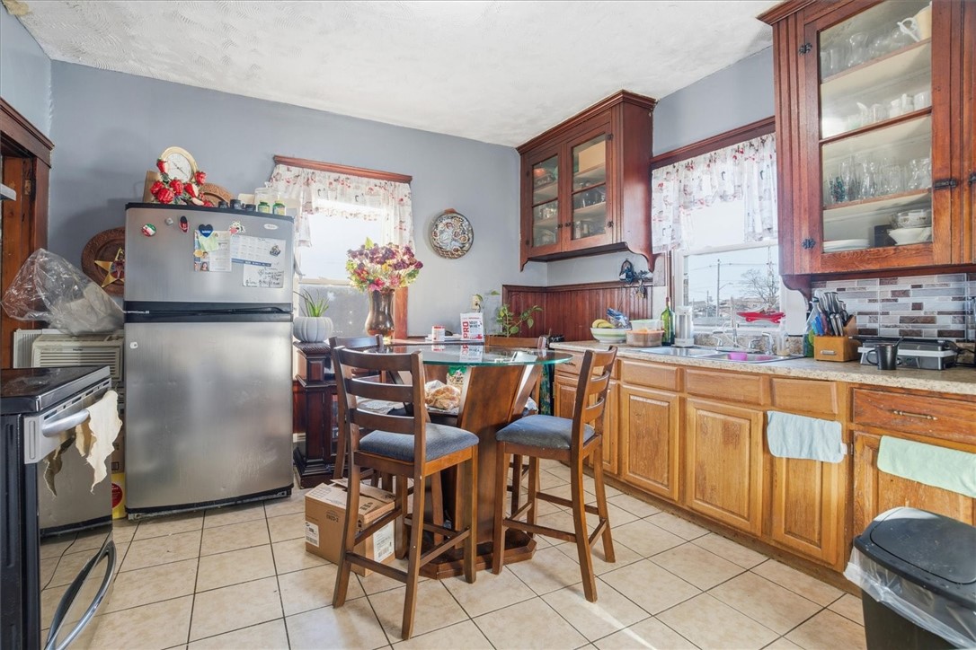 183 Byfield Street Providence, RI 02905 - Photo 34 of 41