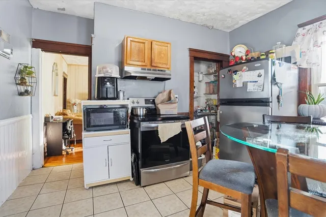 $845,000 | 183 Byfield Street, Providence, RI 02905