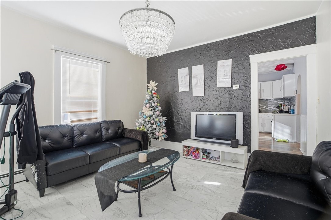 183 Byfield Street Providence, RI 02905 - Photo 6 of 41