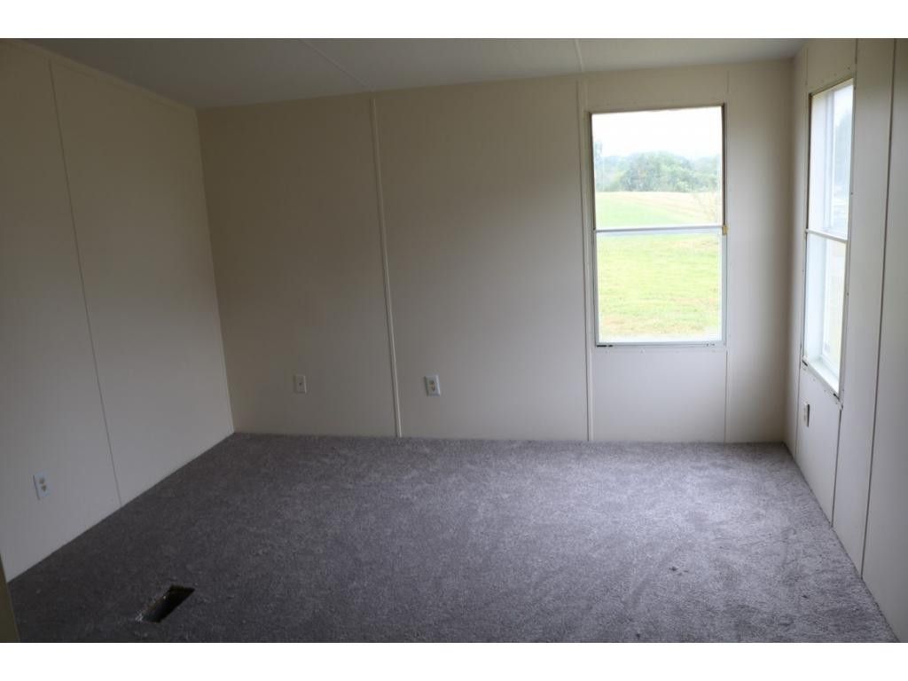 460 Ross County Road Greeneville, TN 37745 - Photo 8 of 21 master bedroom