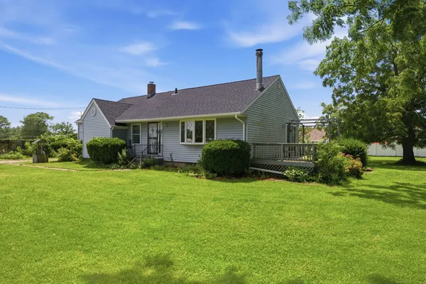 $199,900 | 2017 Colona Road, Silvis, IL 61282