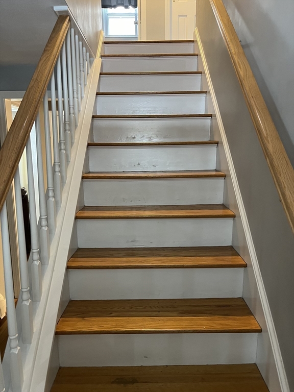 38 Chevy Chase Road Worcester, MA 01606 - Photo 16 of 35 a view of entryway