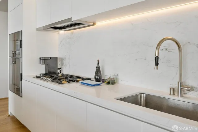 $7,600,000 | 1 Steuart Street, Unit 906, San Francisco, CA 94105