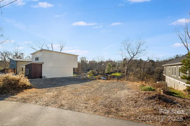 $749,000 | 101 Arline Henry Way, Asheville, NC 28806